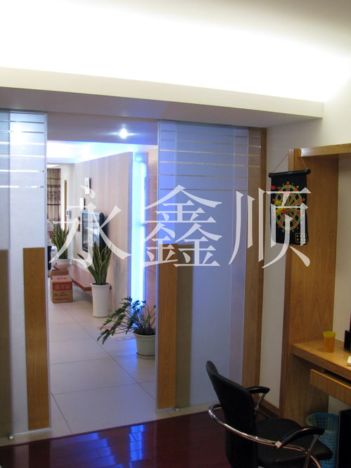 100㎡現(xiàn)代簡約一居裝修案例 福州門業(yè)精選搭配，打造通透生活空間